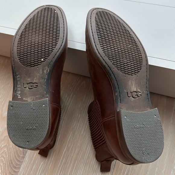 UGG Chelsea boots in classic brown leather - Picture 11 of 12